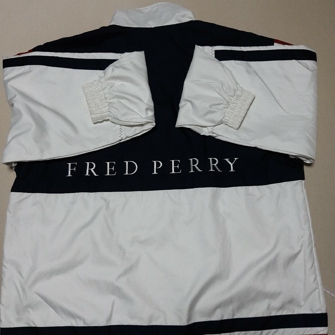 FRED PERRY(フレッドペリー)のフレッドペリー　FRED PERRY　アウター メンズのジャケット/アウター(ブルゾン)の商品写真