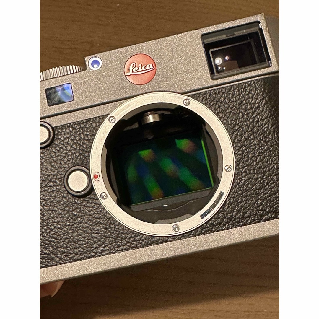 LEICA(ライカ)の超希少 ライカ M-E typ240 ボディ Leica アンスラサイト スマホ/家電/カメラのカメラ(デジタル一眼)の商品写真