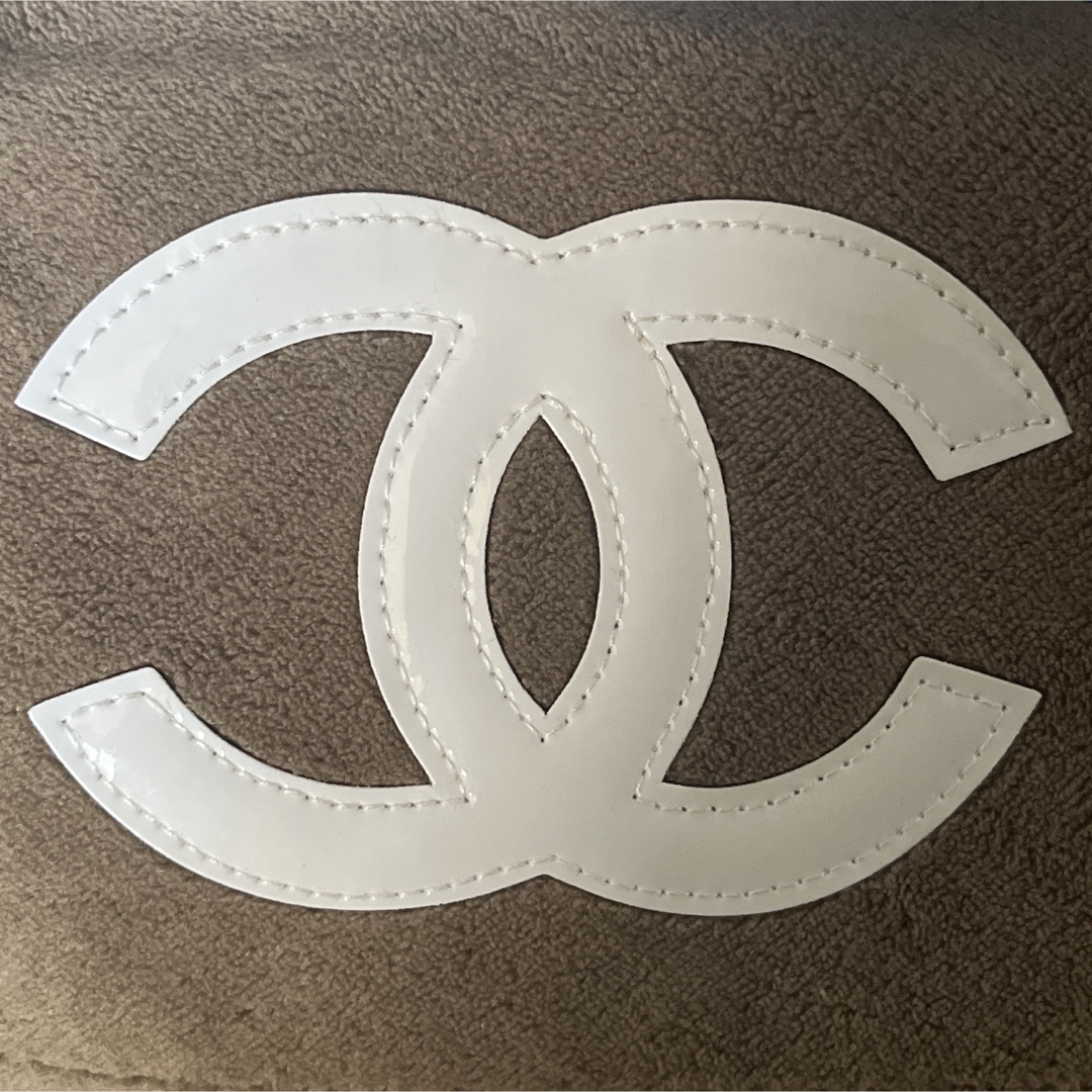 CHANEL(シャネル)の美品　CHANEL  シャネル　ショルダーバッグ　ココマーク　ブラウン　コットン レディースのバッグ(ショルダーバッグ)の商品写真