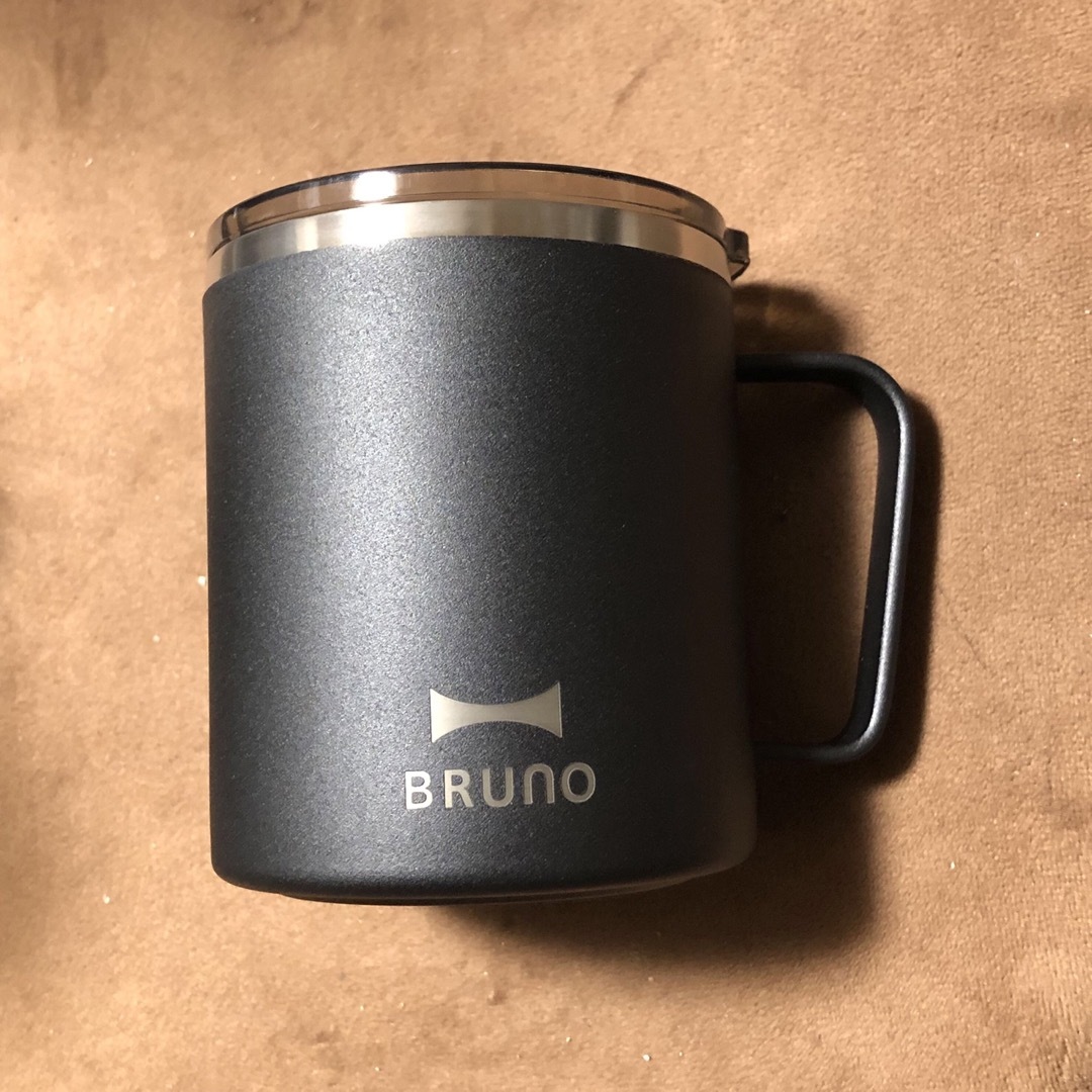 BRUNO(ブルーノ)のBRUNO 蓋付きステンレスマグ 450ml クール&ホット　ブルーノ インテリア/住まい/日用品のキッチン/食器(タンブラー)の商品写真