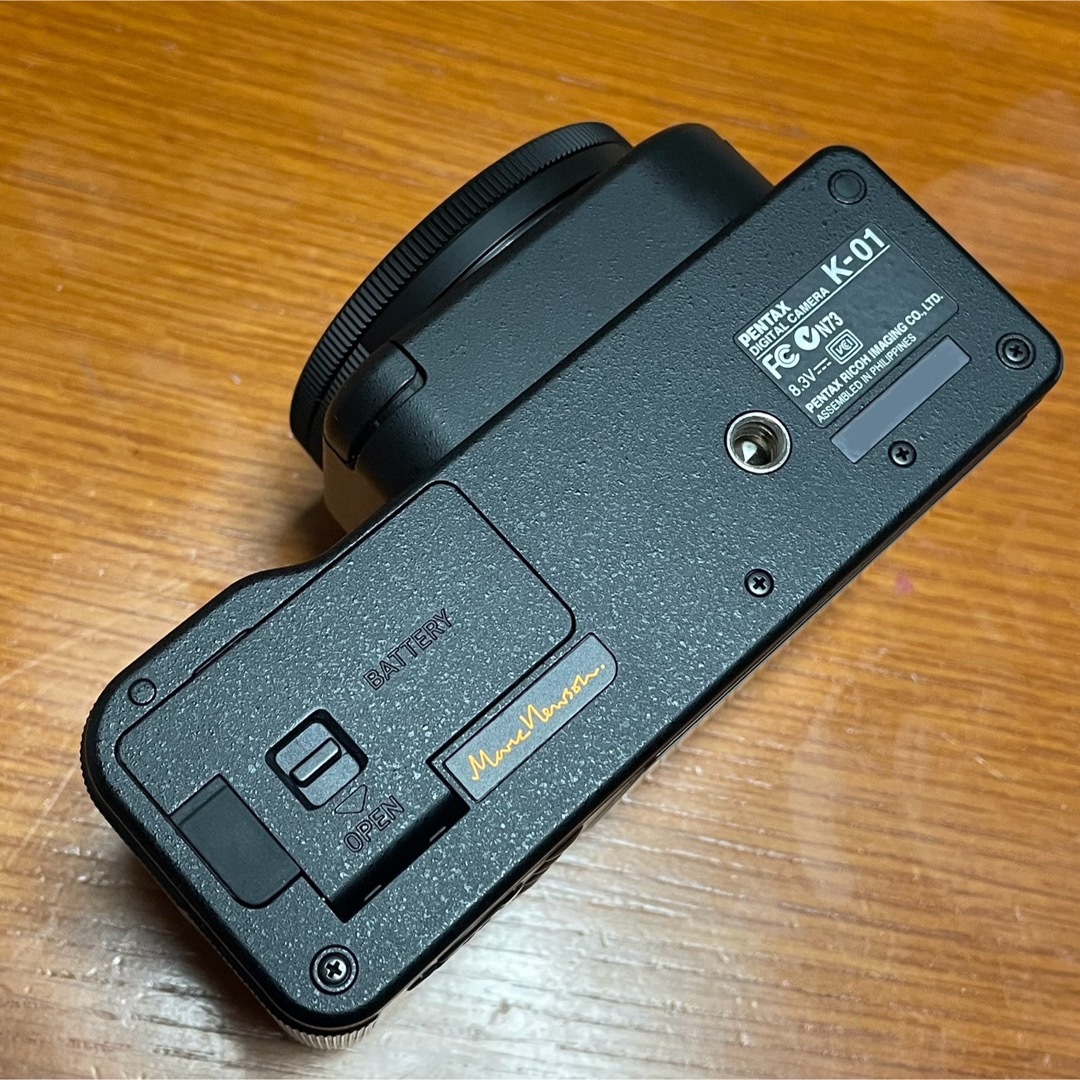 PENTAX(ペンタックス)のペンタックス　PENTAX K-01 DA40 レンズキット ブラック 良品 スマホ/家電/カメラのカメラ(ミラーレス一眼)の商品写真