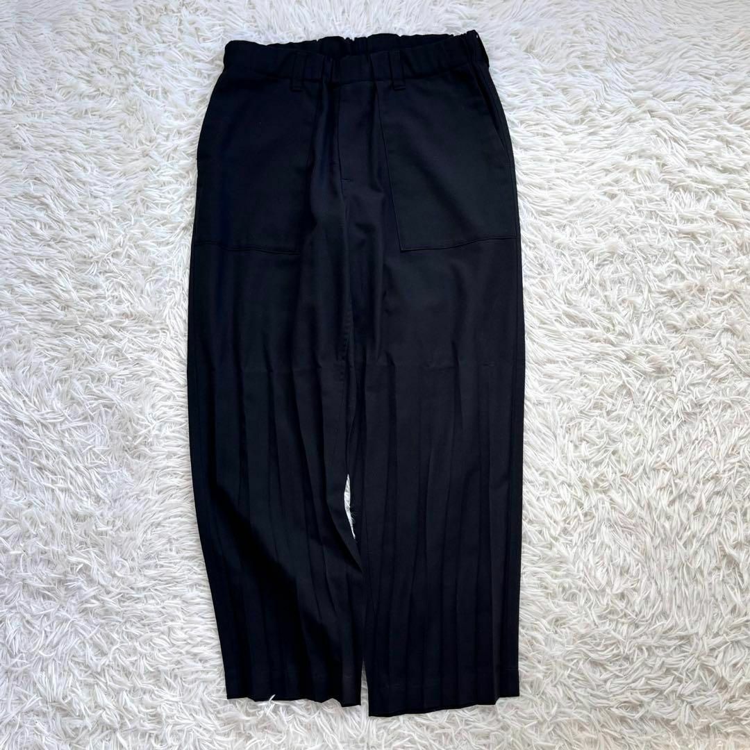 【美品】イッセイミヤケ　裾プリーツ加工 ワイド パンツ　19SS ブラック　黒