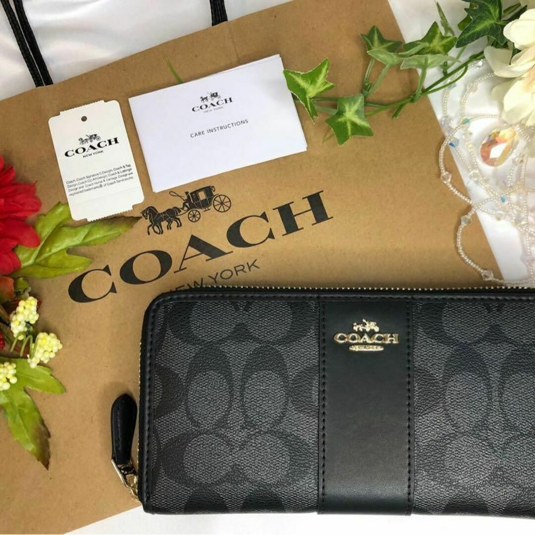 COACH コーチ グレー シグネチャー ブラックスモーク ストライプ レディースのファッション小物(財布)の商品写真