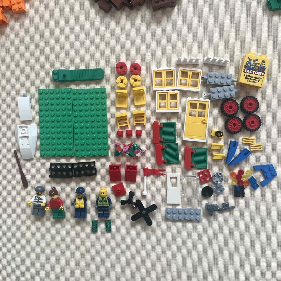 セール30％OFF LEGO レゴ 基本セット 青いバケツ 追加パーツ、基礎板込み
