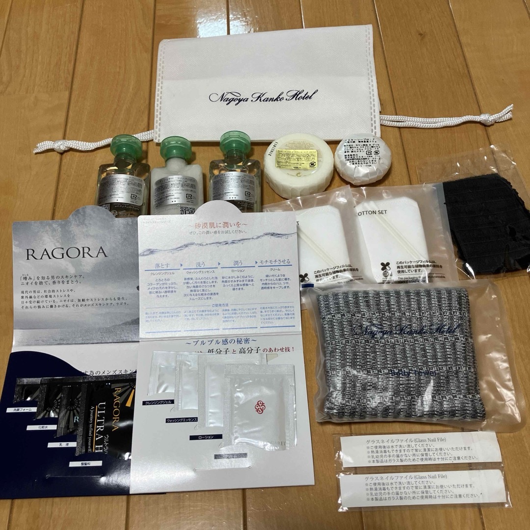 BVLGARI(ブルガリ)の新品　未使用　BVLGARI ブルガリ　アメニティ& スキンケアセット14点★ コスメ/美容のヘアケア/スタイリング(シャンプー/コンディショナーセット)の商品写真