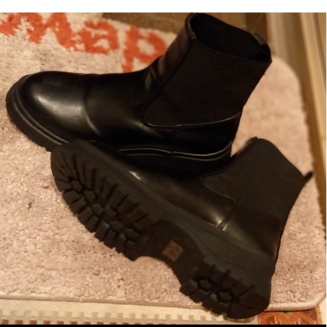 ｓｏｕｖｅｎｉｒｖｅｌｌｅ　ショートサイドゴアブーツ レディースの靴/シューズ(ブーツ)の商品写真