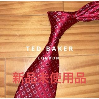 テッドベイカー(TED BAKER)の新品未使用　テッドベイカー　レッド総柄　プリントタイ(ネクタイ)