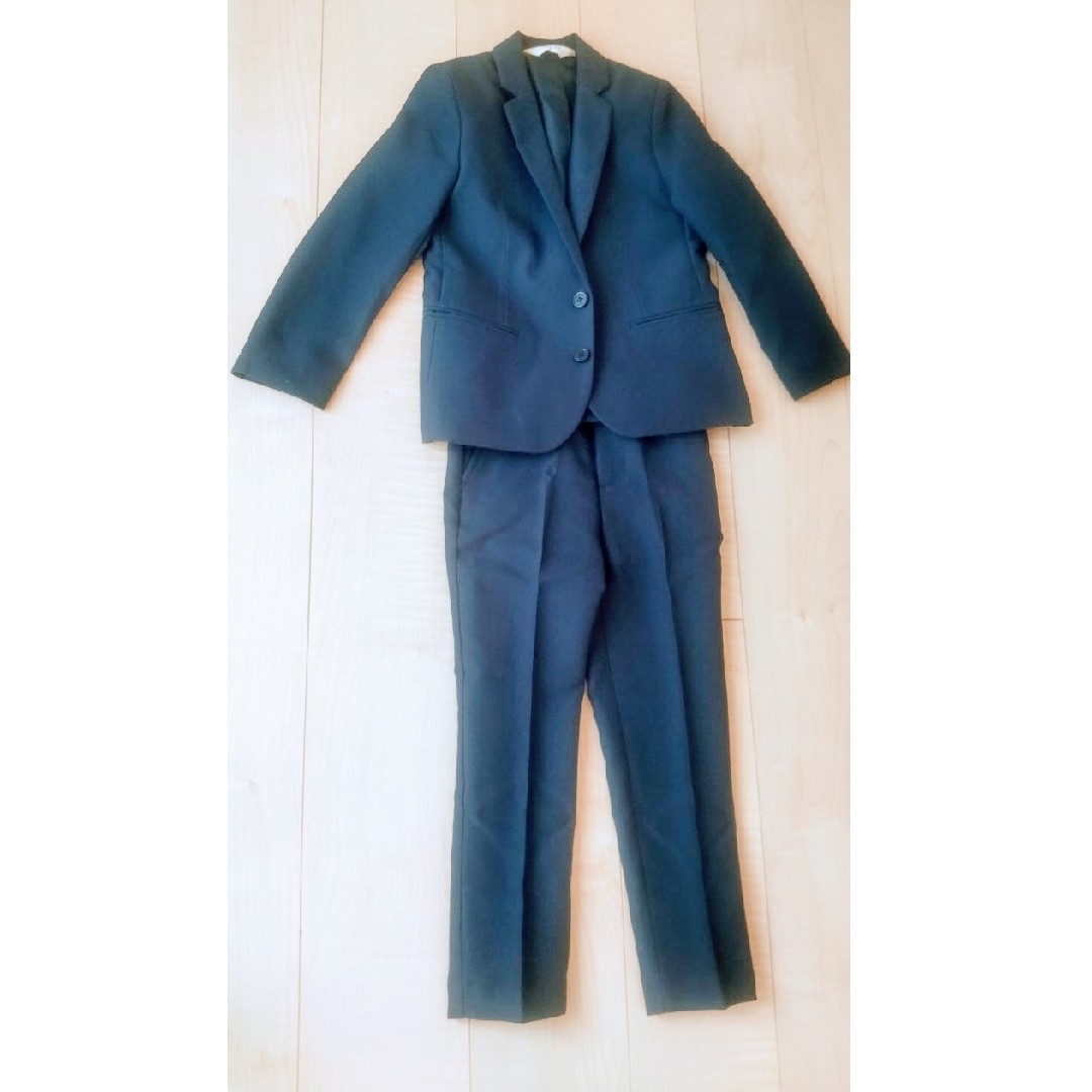 H&M(エイチアンドエム)のH&M 11０センチ  スーツ キッズ/ベビー/マタニティのキッズ服男の子用(90cm~)(ドレス/フォーマル)の商品写真