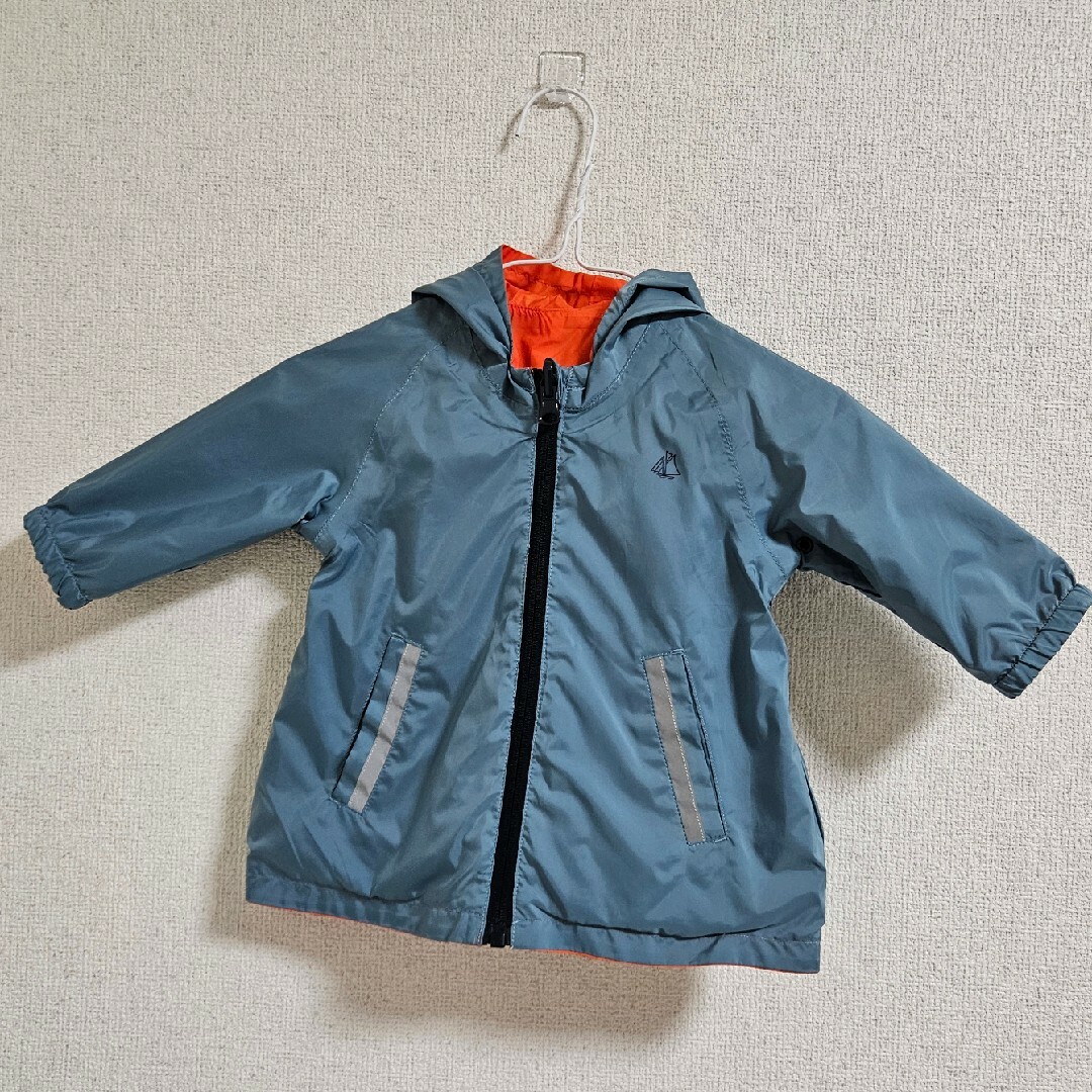 PETIT BATEAU(プチバトー)のプチバトー　リバーシブルウィンドブレーカー キッズ/ベビー/マタニティのベビー服(~85cm)(ジャケット/コート)の商品写真