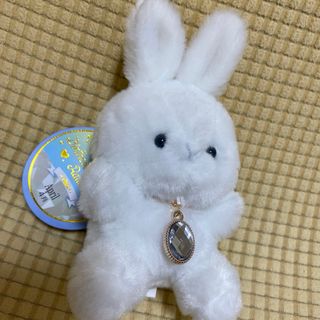 ハッピーバースカラーパステルラビット　うさぎ　ぬいぐるみ　白　4月　キーホルダー(キャラクターグッズ)