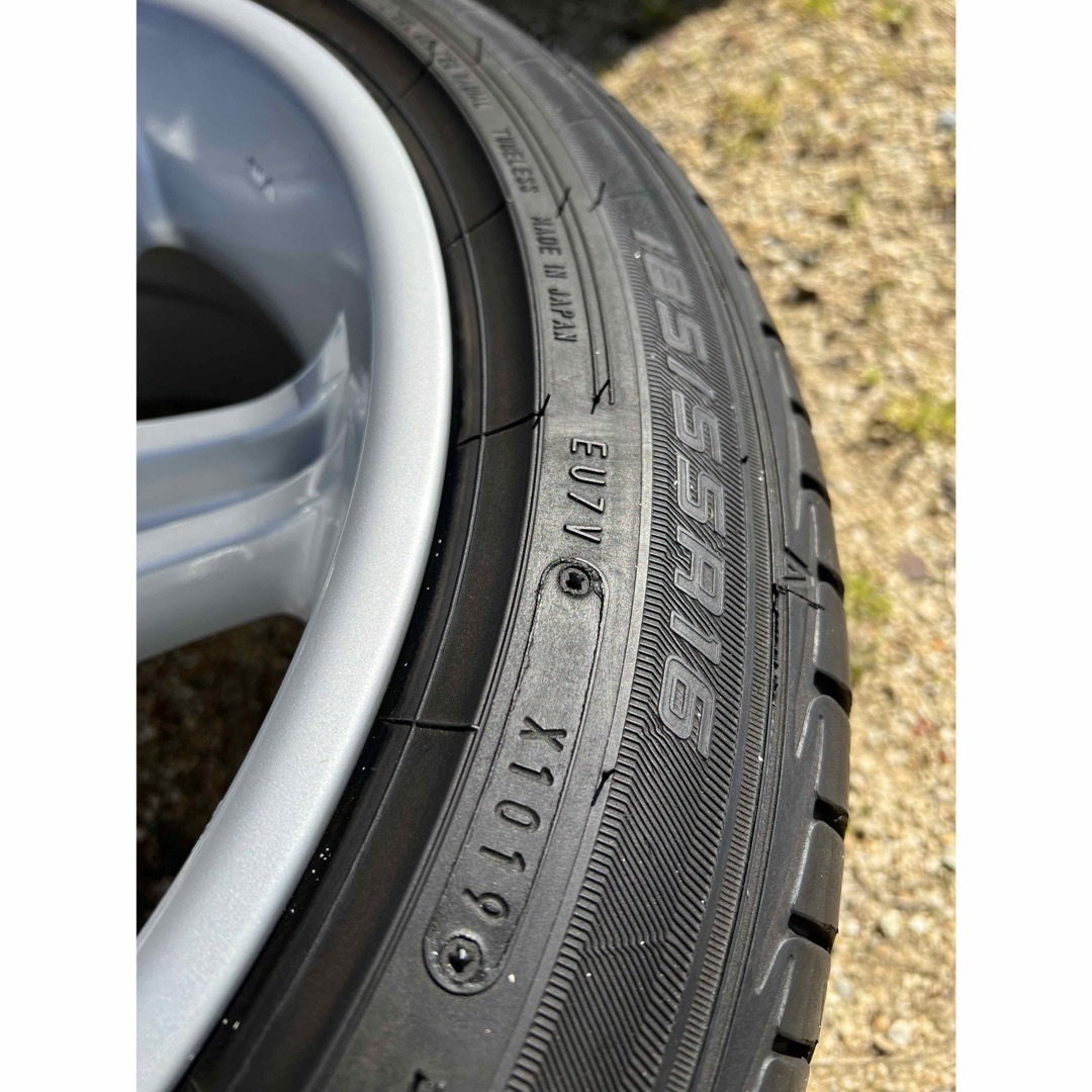 DUNLOP(ダンロップ)の良品　2019年製　国産　185/55R16 ハイエース　カスタム用　8J 6穴 自動車/バイクの自動車(タイヤ・ホイールセット)の商品写真