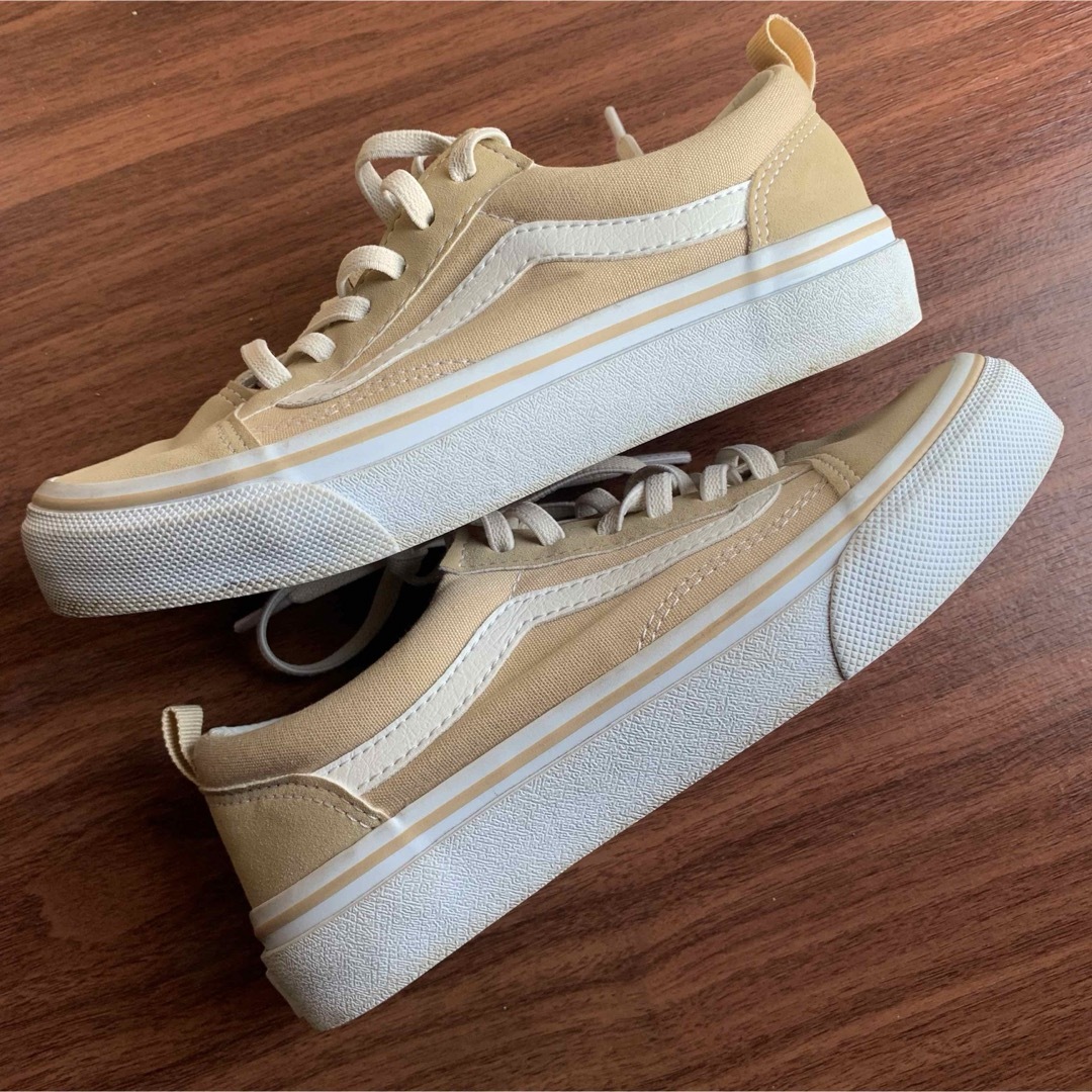 VANS(ヴァンズ)のバンズ　VANS　スニーカー　22cm キッズ/ベビー/マタニティのキッズ靴/シューズ(15cm~)(スニーカー)の商品写真