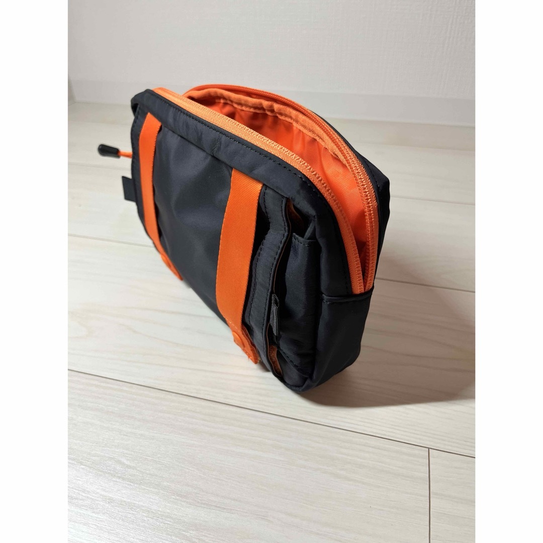PORTER(ポーター)のポーター　ウエストポーチ　黒／オレンジ　美品です レディースのバッグ(ボディバッグ/ウエストポーチ)の商品写真