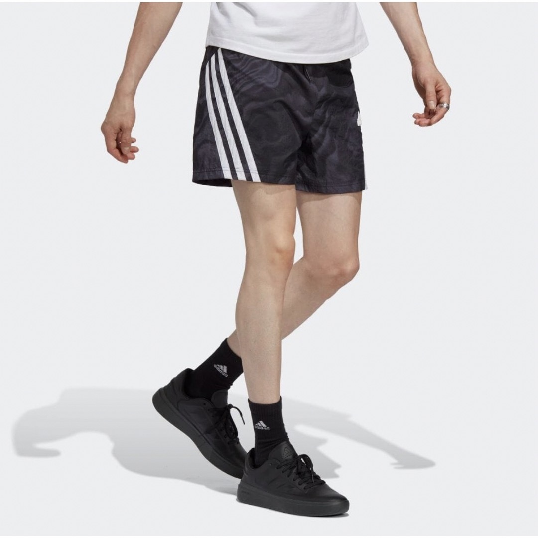 adidas(アディダス)のadidas フューチャー アイコン ショーツ メンズのパンツ(ショートパンツ)の商品写真