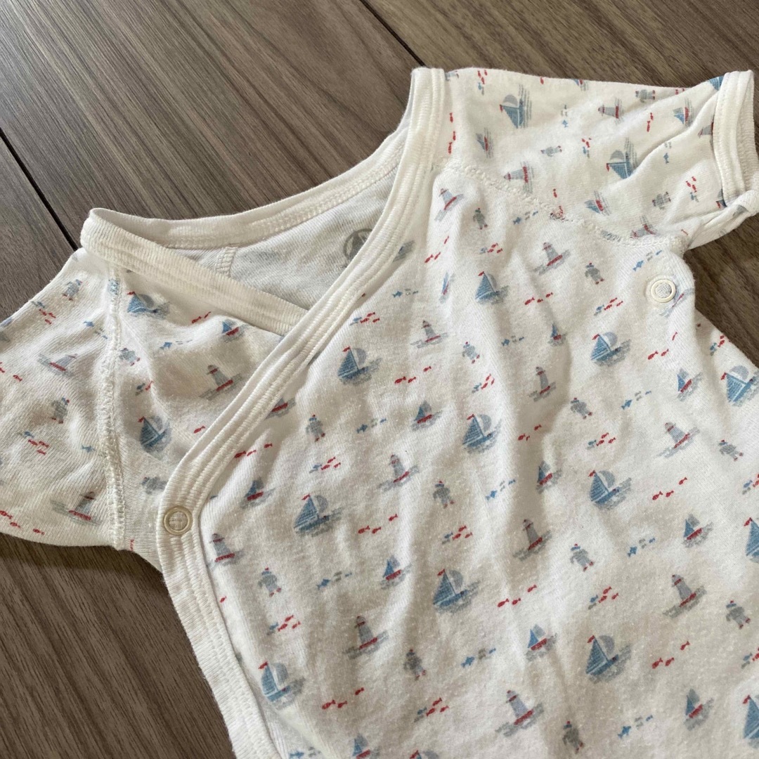 PETIT BATEAU(プチバトー)のpetit bateau 2枚セット キッズ/ベビー/マタニティのベビー服(~85cm)(ロンパース)の商品写真