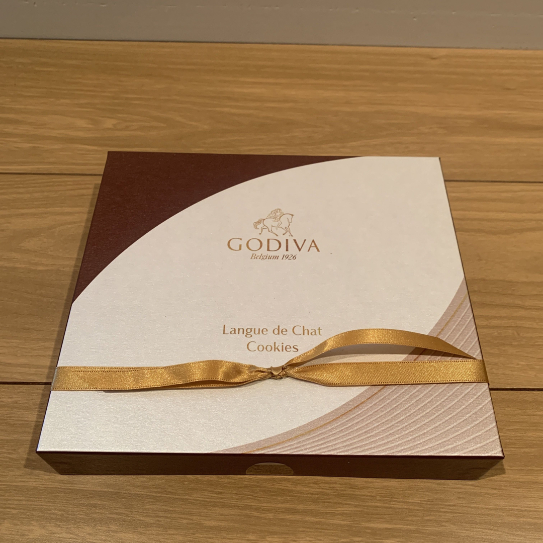 GODIVA(ゴディバ)のゴディバ（GODIVA）ラングドシャクッキー　18枚入り 食品/飲料/酒の食品(菓子/デザート)の商品写真