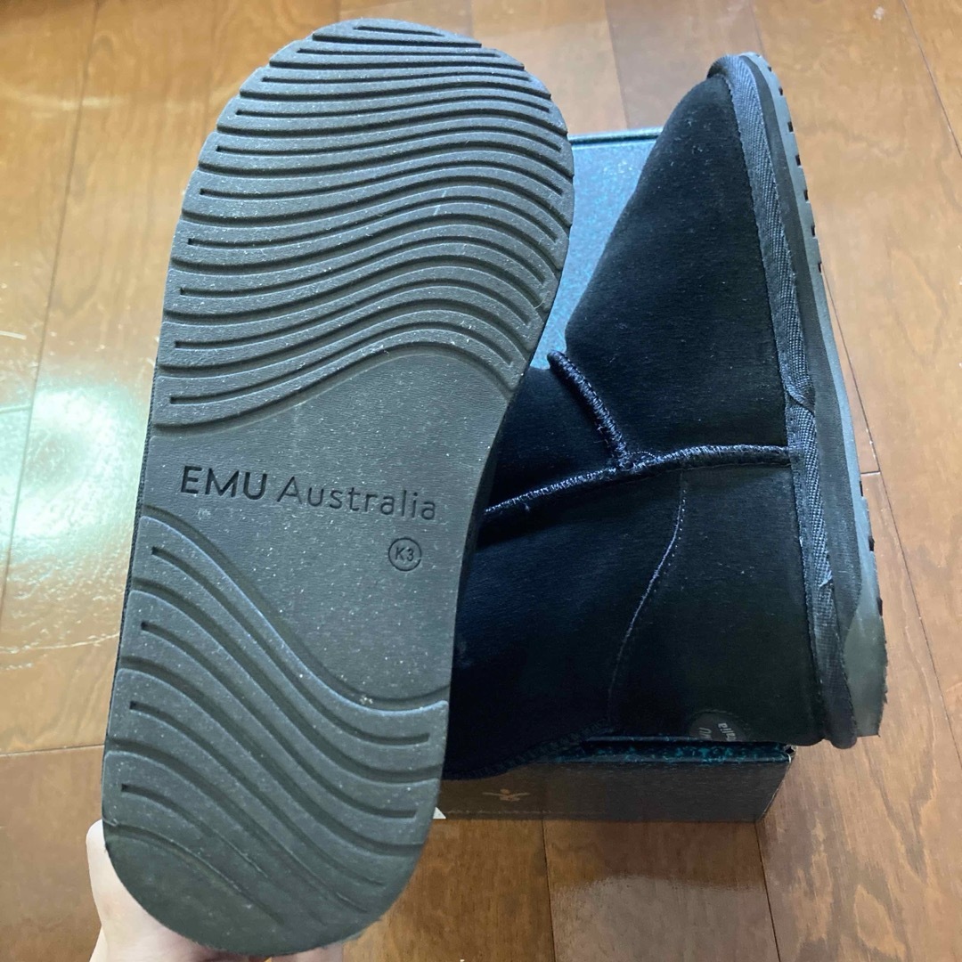 EMU Australia(エミュオーストラリア)のEMU / Wallaby mini Teen ムートン ブーツ キッズ/ベビー/マタニティのキッズ靴/シューズ(15cm~)(ブーツ)の商品写真