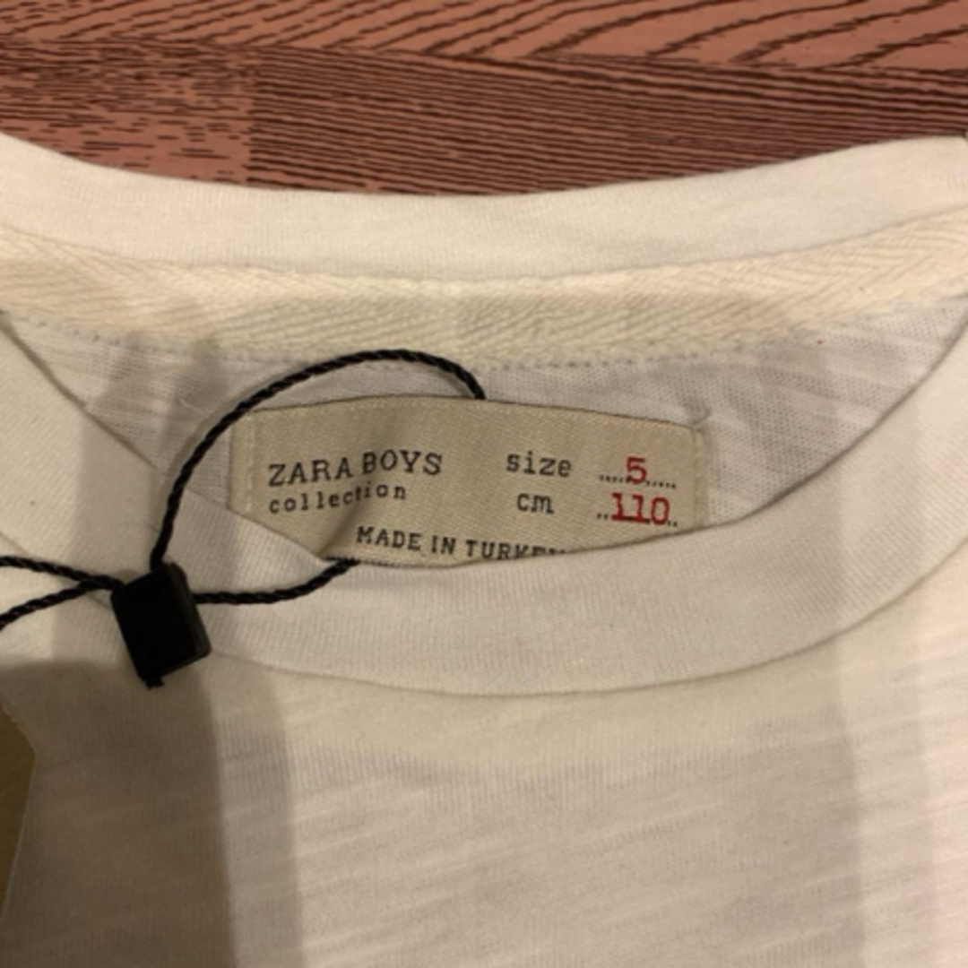 ZARA(ザラ)の新品　ZARA Tシャツ　ザラ キッズ/ベビー/マタニティのキッズ服男の子用(90cm~)(Tシャツ/カットソー)の商品写真