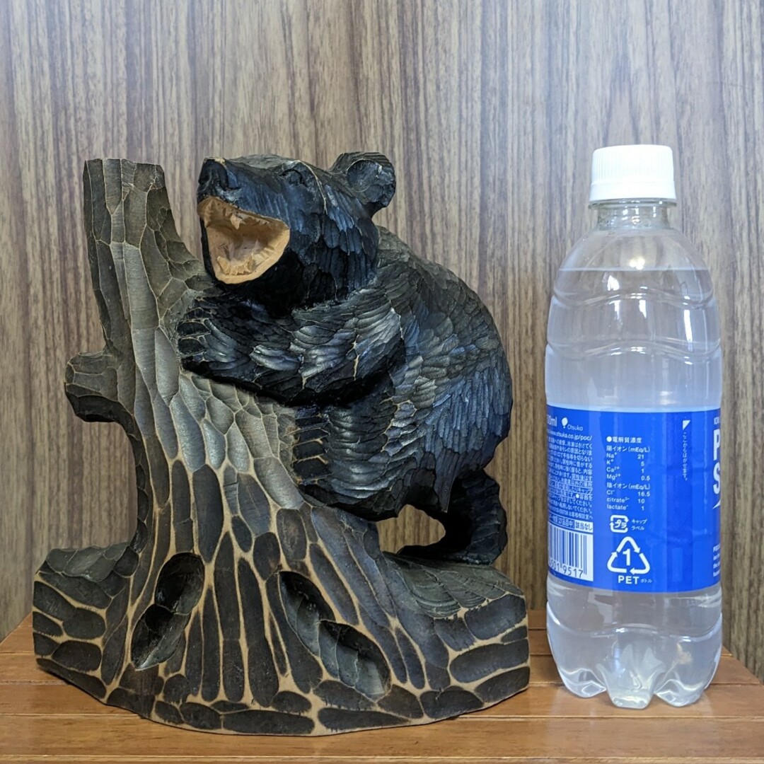 木彫り　熊　アンティーク　置物 エンタメ/ホビーの美術品/アンティーク(彫刻/オブジェ)の商品写真
