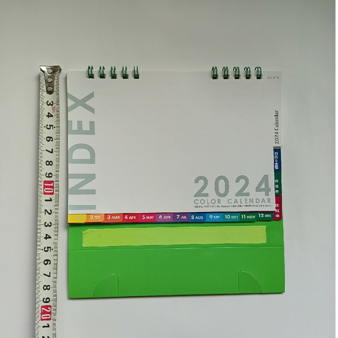 2024 卓上カレンダー （六曜、祝祭日） インテリア/住まい/日用品の文房具(カレンダー/スケジュール)の商品写真