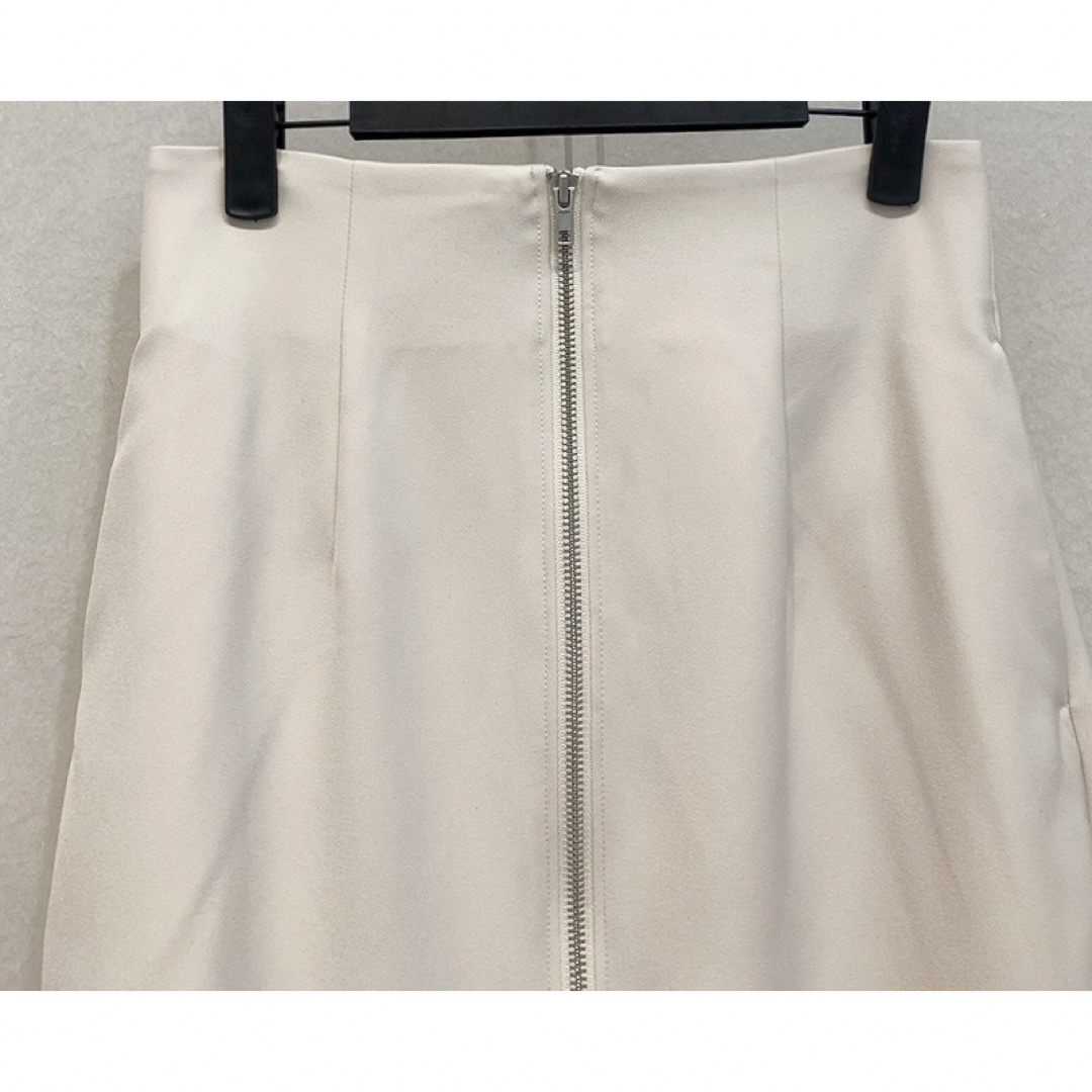 CLANE(クラネ)のCLANE ZIP STRAIGHT SKIRT レディースのスカート(ロングスカート)の商品写真