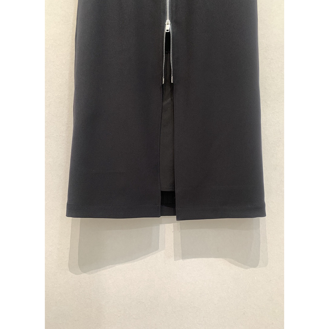 CLANE(クラネ)のCLANE ZIP STRAIGHT SKIRT レディースのスカート(ロングスカート)の商品写真