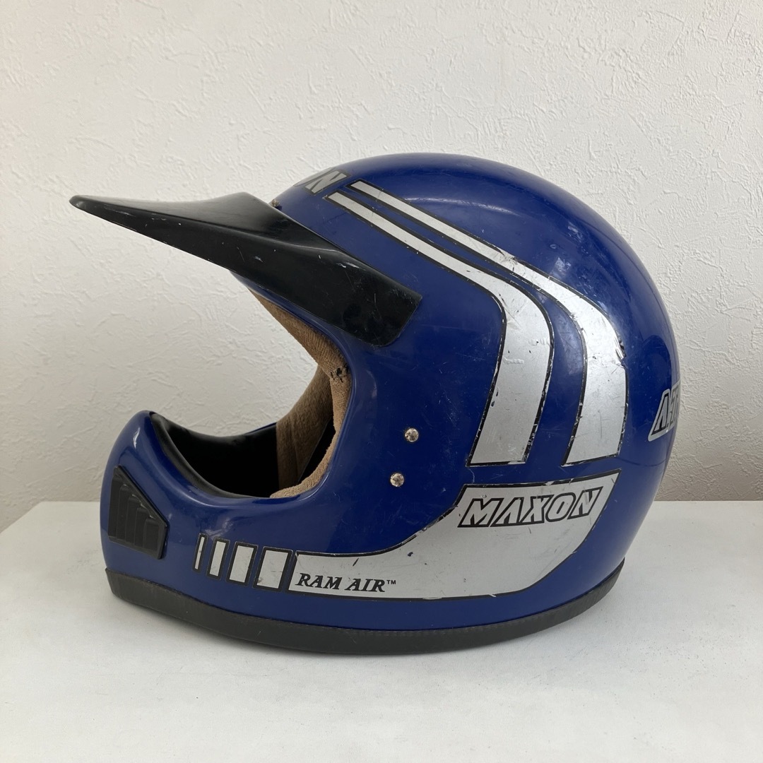 maxon ビンテージヘルメット　1980年代　青色　モトヘル　バイク　Sサイズ 自動車/バイクのバイク(ヘルメット/シールド)の商品写真