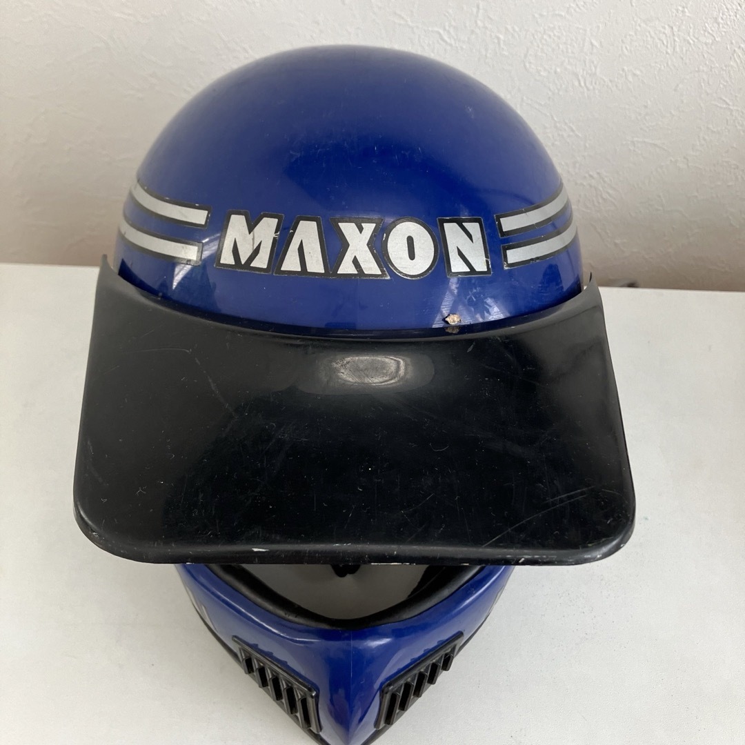 maxon ビンテージヘルメット　1980年代　青色　モトヘル　バイク　Sサイズ 自動車/バイクのバイク(ヘルメット/シールド)の商品写真