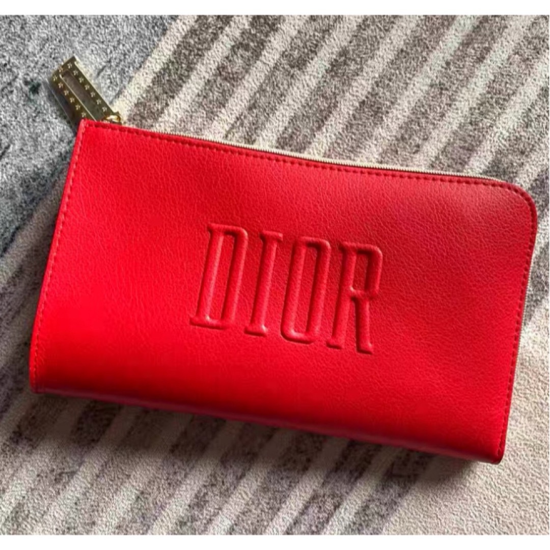 Christian Dior(クリスチャンディオール)の　新品　ディオール　ポーチ 正規ノベルティ  レッド レディースのファッション小物(ポーチ)の商品写真