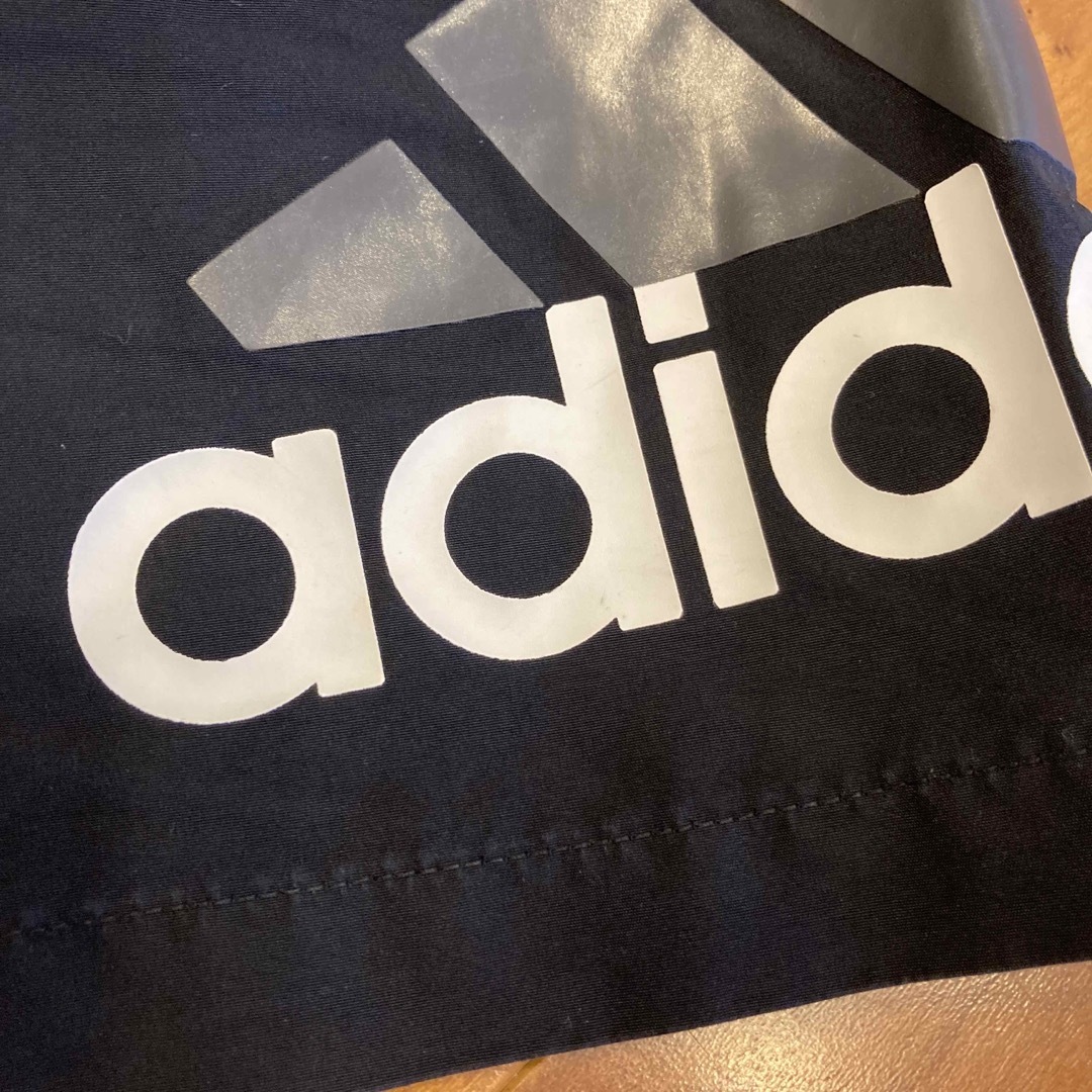 adidas(アディダス)のadidas 黒 ハーフパンツ 130 キッズ/ベビー/マタニティのキッズ服男の子用(90cm~)(パンツ/スパッツ)の商品写真