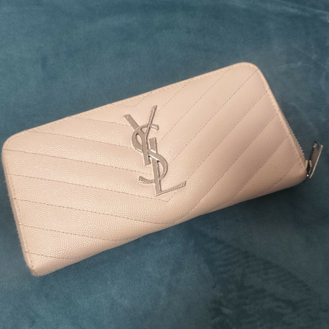 Yves Saint Laurent(イヴサンローラン)のイブサンローラン☆ピンクベージュ☆長財布 レディースのファッション小物(財布)の商品写真