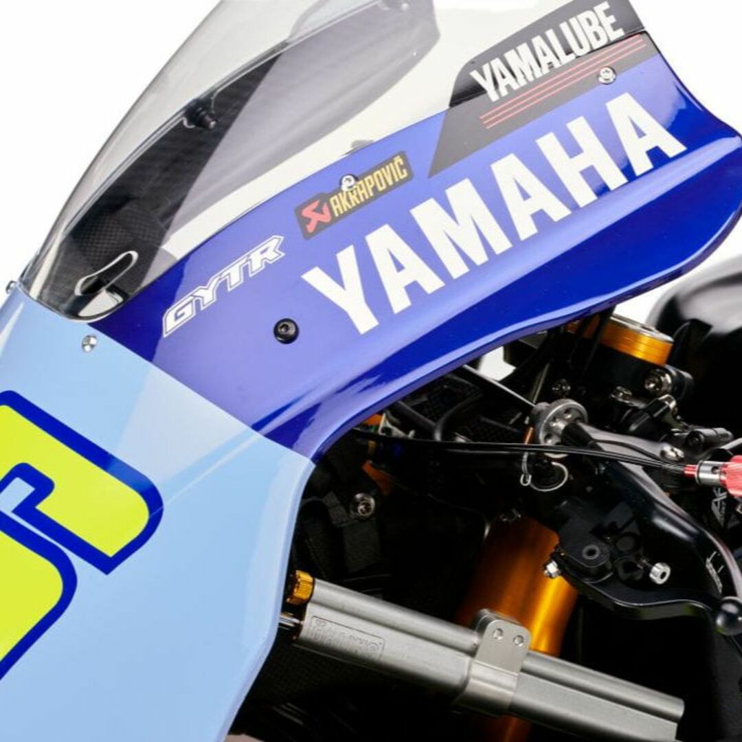 ヤマハ　ＧＹＴＲ切り文字ステッカー4枚　Ｖ・ロッシ M1 R1 自動車/バイクのバイク(ステッカー)の商品写真