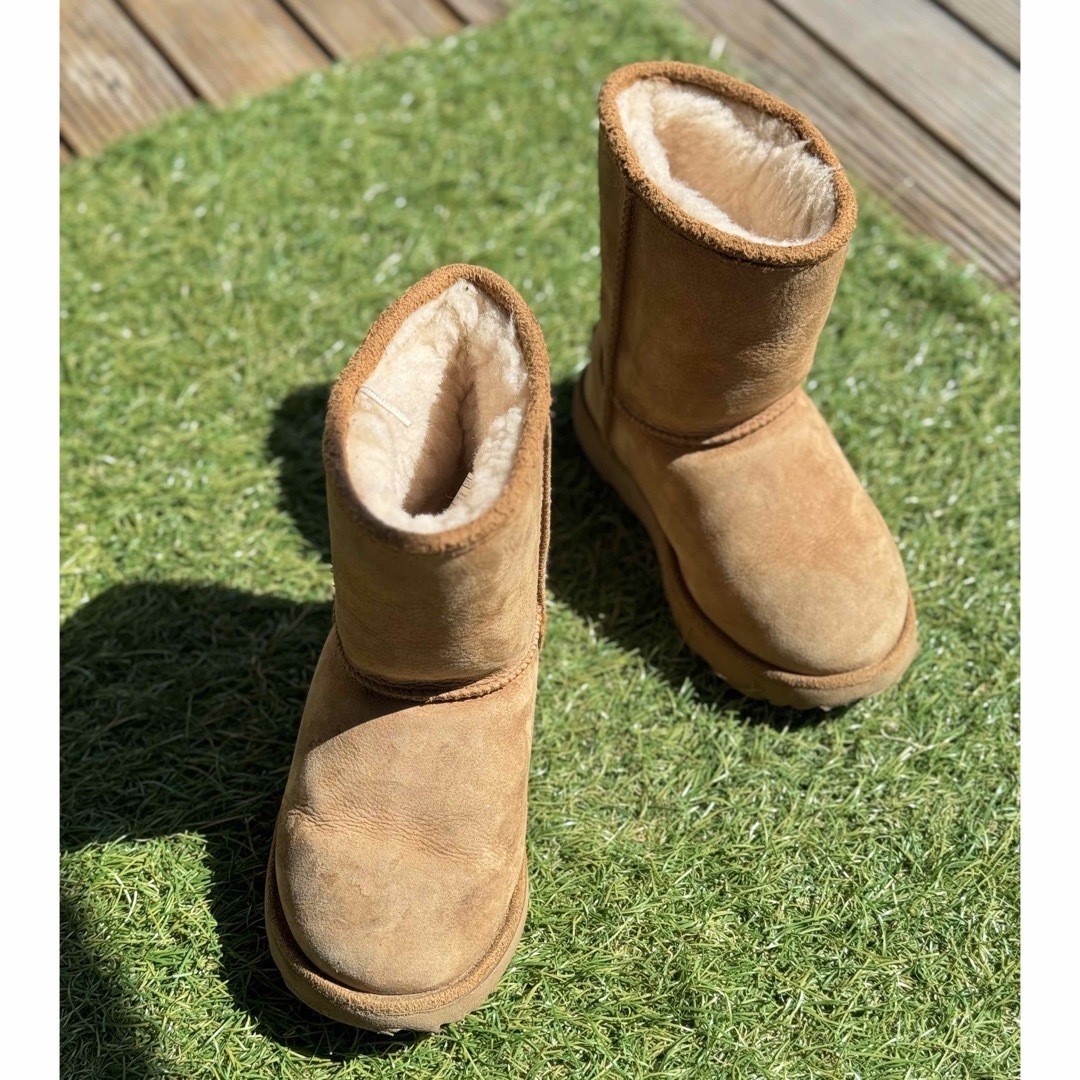 UGG(アグ)のUGG kids ブーツ　17.5cm キッズ/ベビー/マタニティのキッズ靴/シューズ(15cm~)(ブーツ)の商品写真