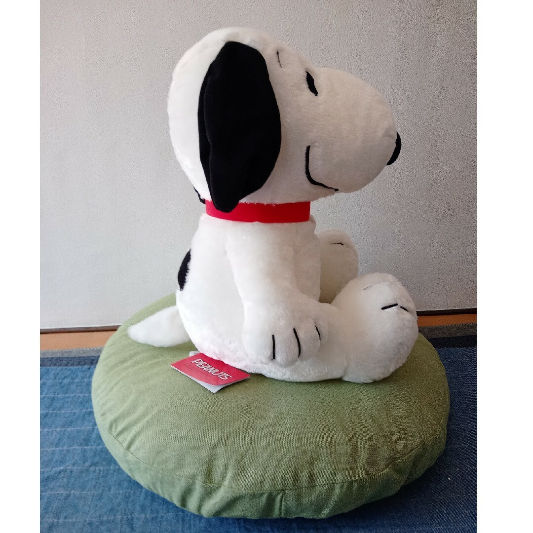 SEGA(セガ)のSNOOPY グランデ ぬいぐるみ おすわりVer. エンタメ/ホビーのおもちゃ/ぬいぐるみ(キャラクターグッズ)の商品写真