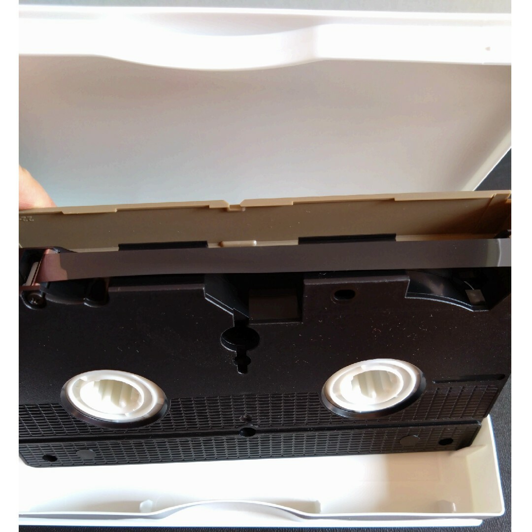Disney(ディズニー)のきつねと猟犬 ディズニークラシック VHSビデオ エンタメ/ホビーのDVD/ブルーレイ(アニメ)の商品写真