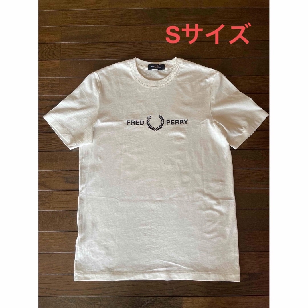 FRED PERRY(フレッドペリー)のFRED PERRY   フレッドペリー　Tシャツ　Sサイズ メンズのトップス(Tシャツ/カットソー(半袖/袖なし))の商品写真