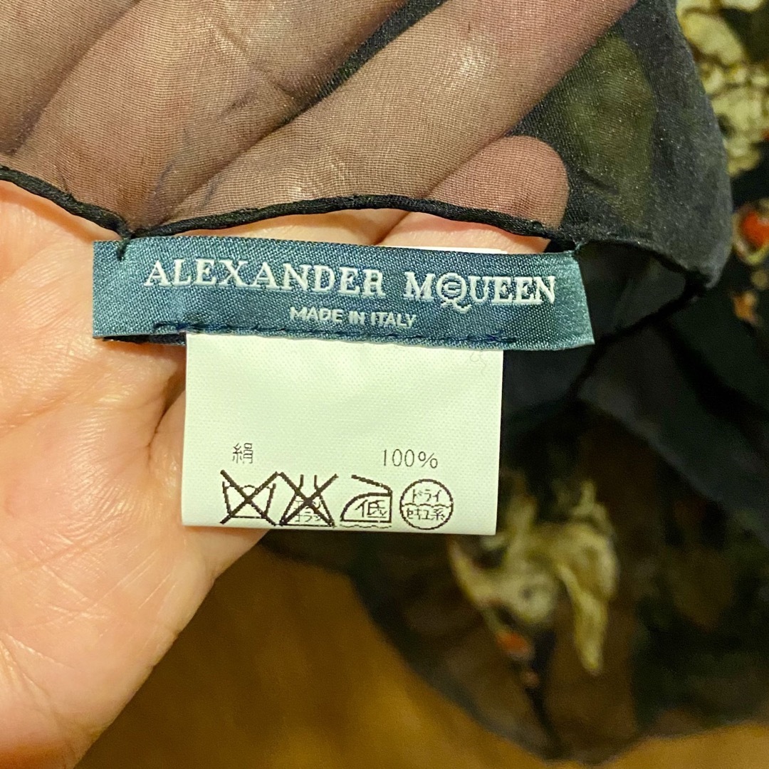 Alexander McQueen(アレキサンダーマックイーン)のAlexander McQueen シルクのスカーフ レディースのファッション小物(バンダナ/スカーフ)の商品写真