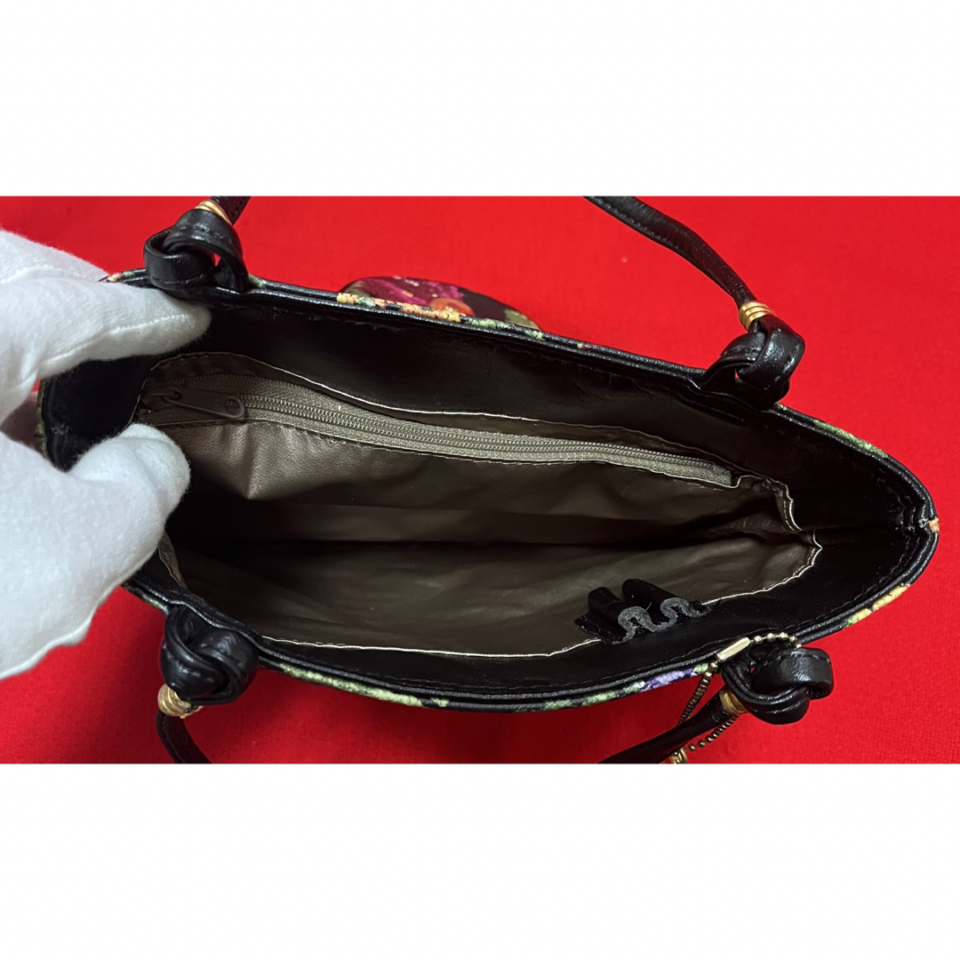 FEILER(フェイラー)の美品 FEILERフェイラー　ロゴ　トートバッグ　カバン　キーホルダー付　黒 レディースのバッグ(トートバッグ)の商品写真