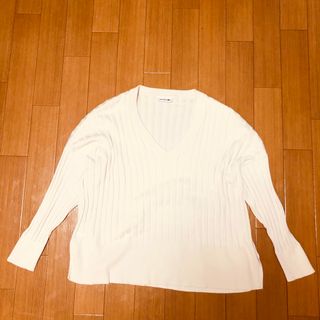 ラコステ(LACOSTE)のラコステ LACOSTE ビックVネックニット Mサイズ アイボリーAF3996(ニット/セーター)