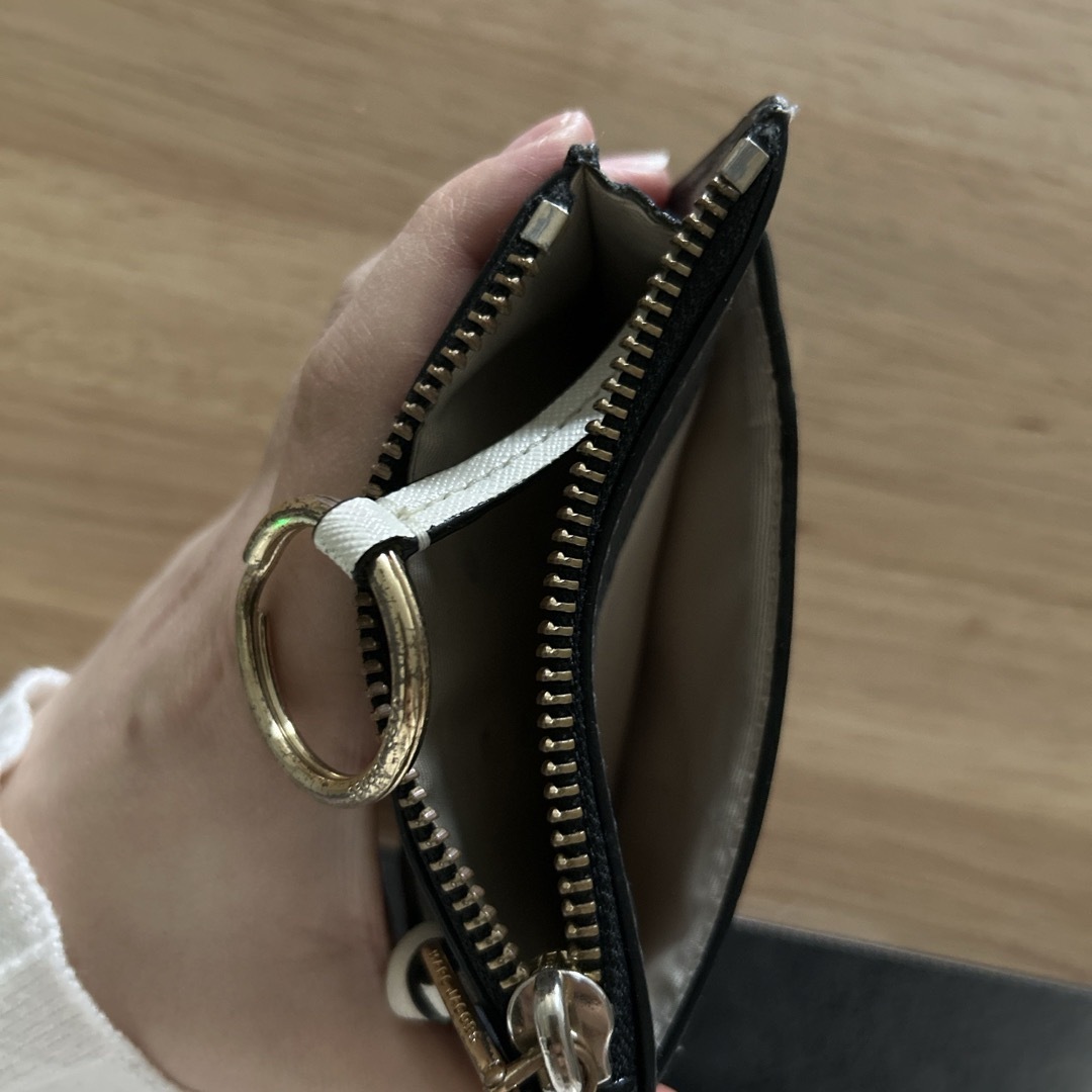 MARC JACOBS(マークジェイコブス)のマークジェーコブス　パスケース レディースのファッション小物(名刺入れ/定期入れ)の商品写真