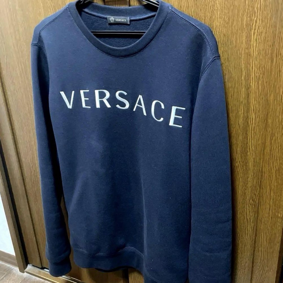 VERSACE(ヴェルサーチ)の阪急百貨店で7万円で購入　ヴェルサーチ メンズのトップス(スウェット)の商品写真