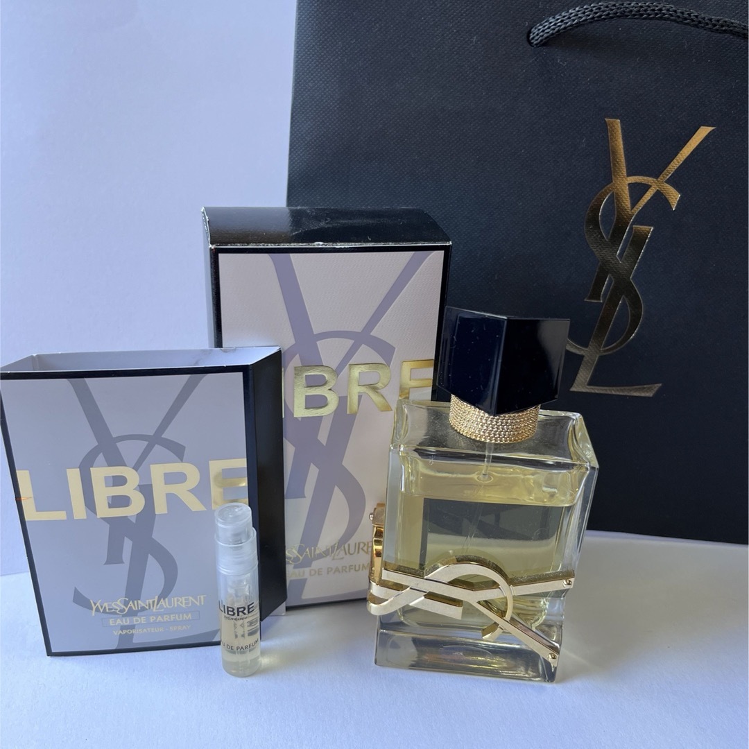 Yves Saint Laurent(イヴサンローラン)のYSLリブレ オーデパルファム50ml （ミニ香水付き） コスメ/美容の香水(ユニセックス)の商品写真