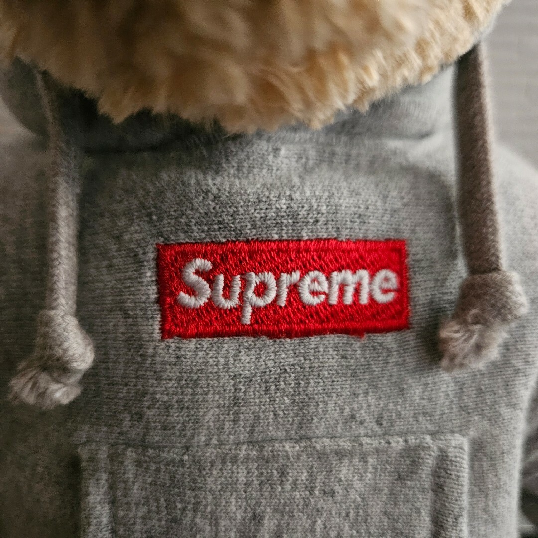 Supreme(シュプリーム)のSupreme Steiff bear シュプリーム シュタイフ エンタメ/ホビーのおもちゃ/ぬいぐるみ(ぬいぐるみ)の商品写真