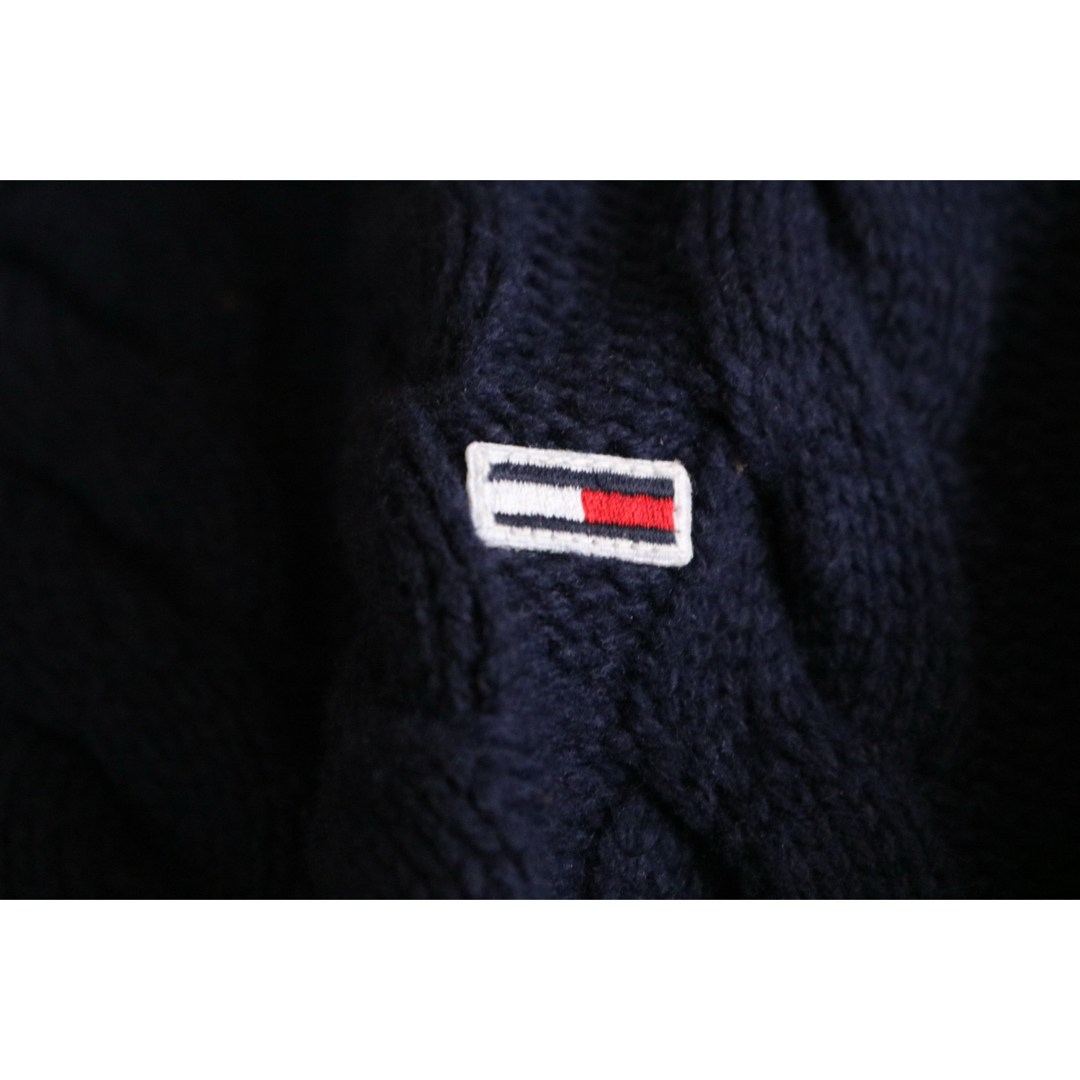 TOMMY HILFIGER(トミーヒルフィガー)の【TOMMY HILFIGER】美品　ケーブルニット　フラグロゴ　紺　M★ メンズのトップス(ニット/セーター)の商品写真