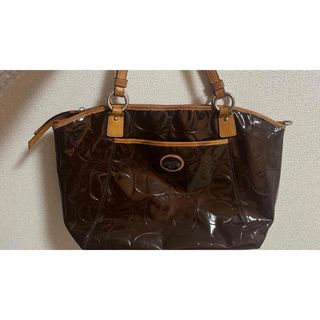 コーチ(COACH)のCOACH（コーチ）エナメルトートバッグ(トートバッグ)