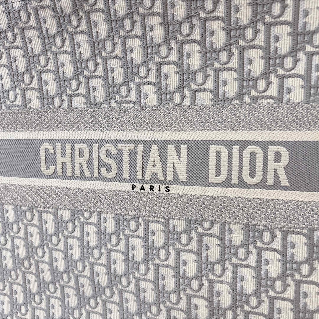 Christian Dior(クリスチャンディオール)の【最安値】国内正規品 ChristianDior ディオール ブックトートラージ レディースのバッグ(トートバッグ)の商品写真