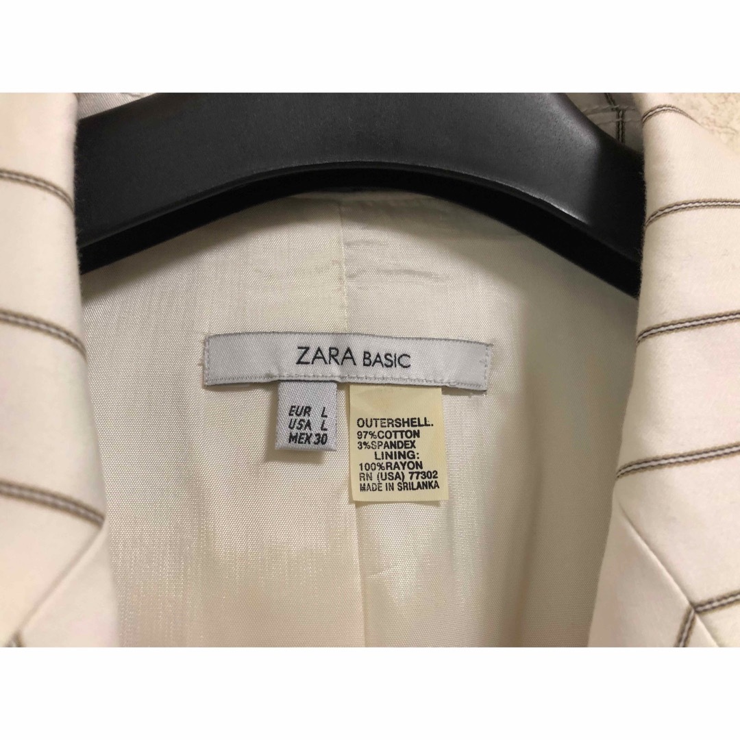 ZARA(ザラ)のZARA BASIC ストライプテーラードジャケット　新品未使用Lサイズ レディースのジャケット/アウター(テーラードジャケット)の商品写真