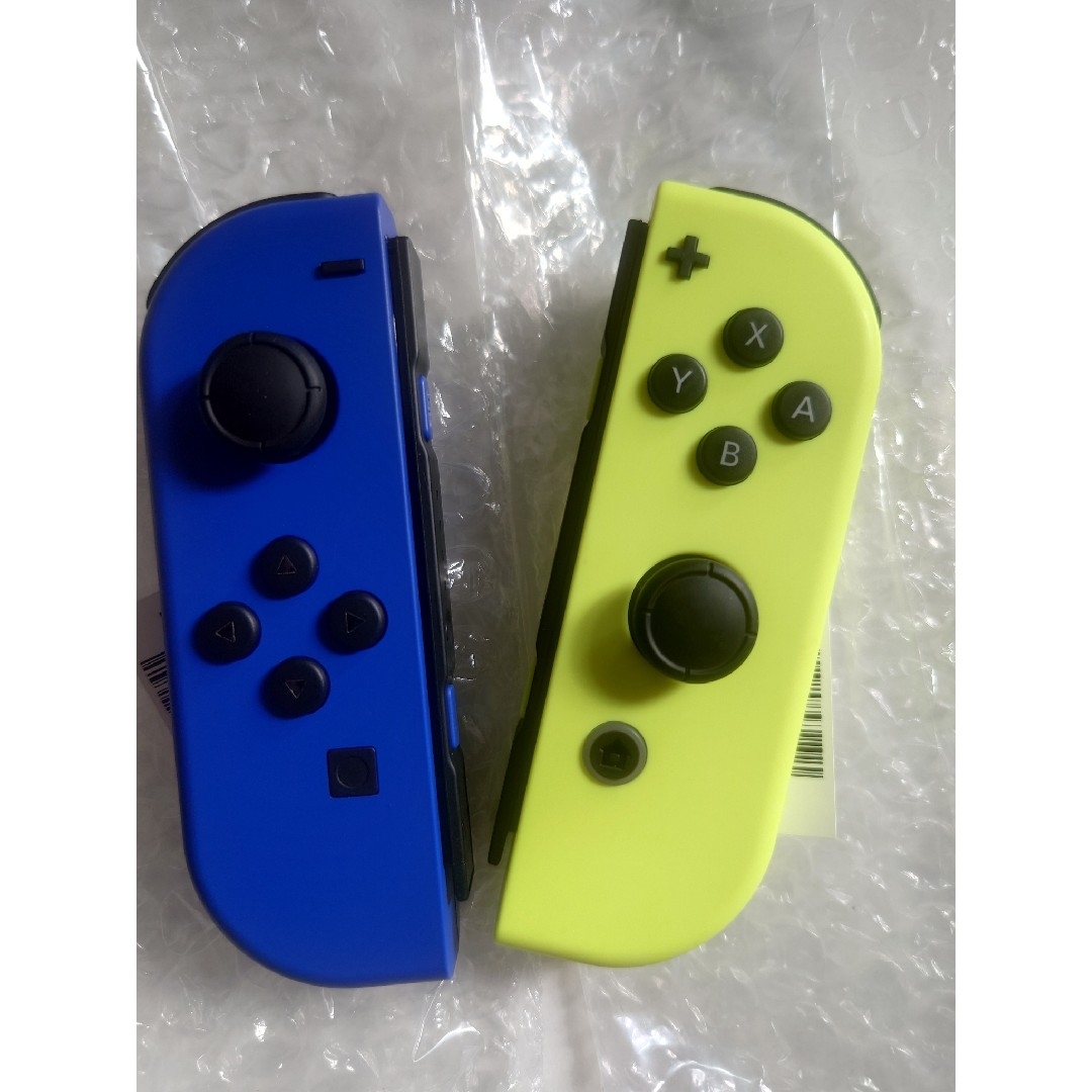 Nintendo Switch(ニンテンドースイッチ)のJoy-Con ブルー＆ネオンイエロー エンタメ/ホビーのゲームソフト/ゲーム機本体(その他)の商品写真