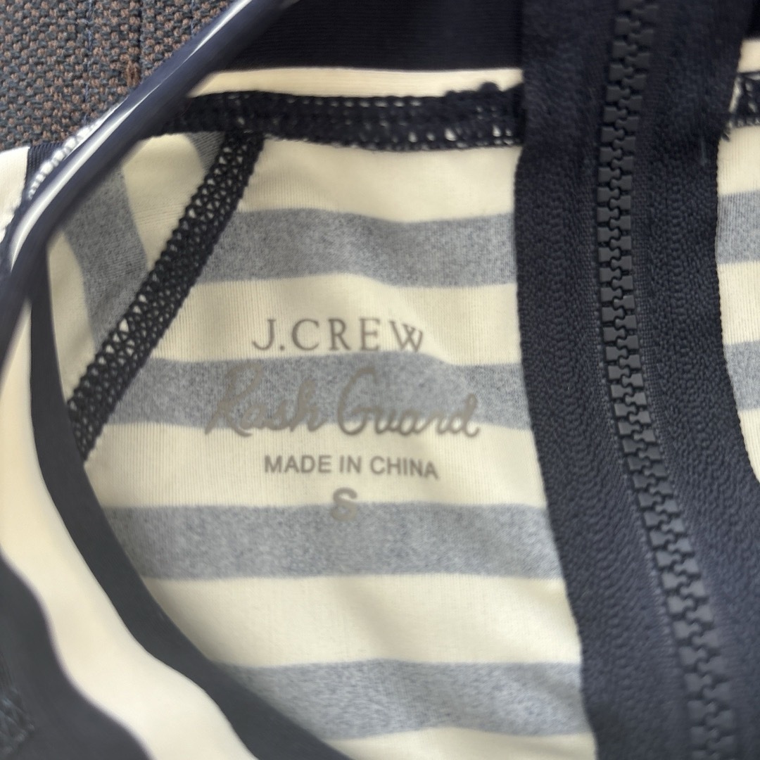 J.Crew(ジェイクルー)の未使用☆JCREWジェイクルーボーダーラッシュガードサーフィン レディースの水着/浴衣(その他)の商品写真