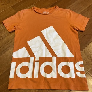 アディダス(adidas)のadidas オレンジ Tシャツ140(Tシャツ/カットソー)